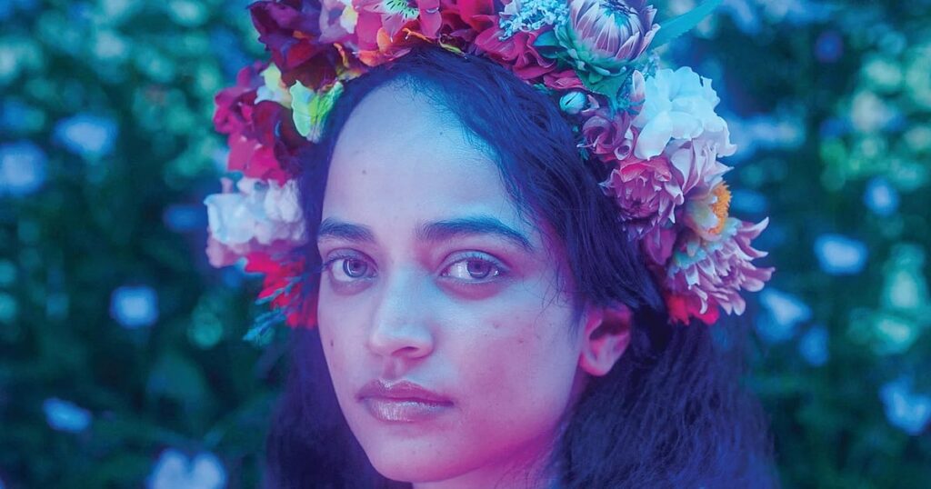 Bad Girl Review: புதுமையான திரைமொழியில் தனித்துவம் பெரும் படைப்பு; இந்த பேட் கேர்ள் சொல்வது என்ன? | Bad Girl movie review: A coming of age story in a new flavour