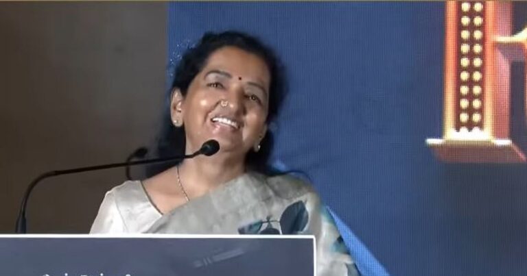 Shakthi Thirumagan:``என் கணவரைப் போல விஜய் ஆண்டனியும் ராசியானவர்" - நடிகர் விஜயின் அம்மா சோபனா