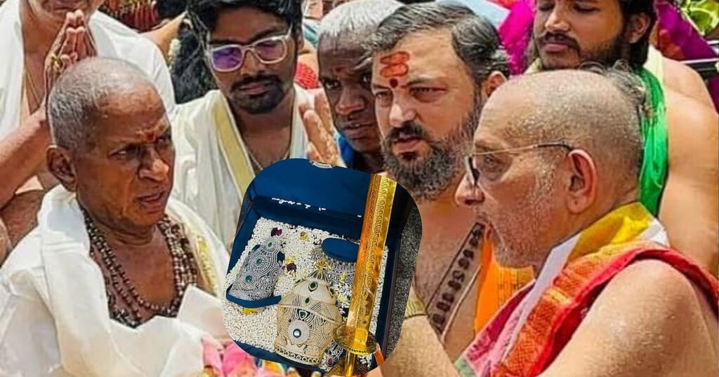 உடுப்பி மூகாம்பிகை அம்மனை தரிசனம் இளையராஜா வைர கிரீடத்தையும், தங்க வாளையும் காணிக்கையாக வழங்கியிருக்கிறார்