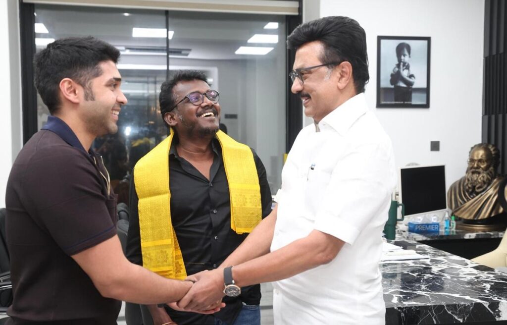 “மாரி செல்வராஜின் திரைமகுடத்தில் மற்றுமொரு வைரக்கல்” - ‘பைசன்’ படத்துக்கு முதல்வர் ஸ்டாலின் பாராட்டு | CM stalin praises Mari selvaraj Bison Movie 2 “மாரி செல்வராஜின் திரைமகுடத்தில் மற்றுமொரு வைரக்கல்” - ‘பைசன்’ படத்துக்கு முதல்வர் ஸ்டாலின் பாராட்டு | CM stalin praises Mari selvaraj Bison Movie