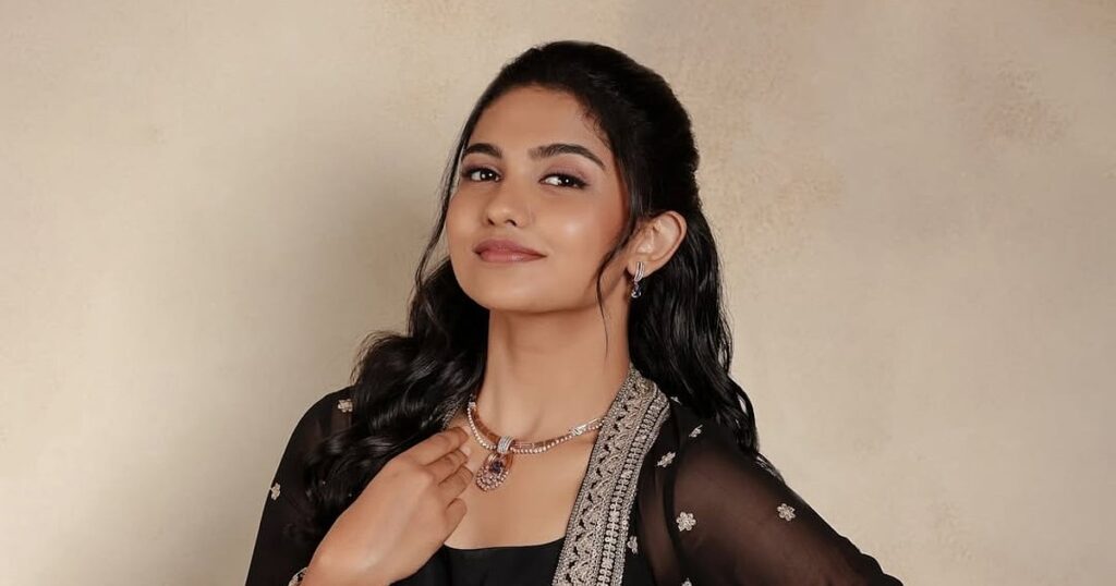 ```சூர்யா 46' படத்தில் மீண்டும் அவருடன் பணியாற்றும் வாய்ப்பு கிடைத்தபோது வாழ்க்கை முழு வட்டம் என்பதை உணர்ந்தேன்" - மமிதா பைஜூ |"When I Got the Opportunity to Work with Him Again in 'Suriya 46,': - Mamitha Baiju