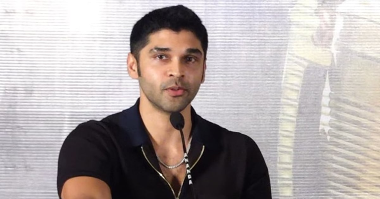 Bison: ``கபடி போட்டியில் தங்கம் வென்ற கன்னகி நகர் கார்த்திகாவுக்கு" - விழா மேடையில் வாழ்த்திய துருவ் விக்ரம் | Bison: Dhruv Vikram congratulated Kannagi Nagar Karthika on the stage of the success meet