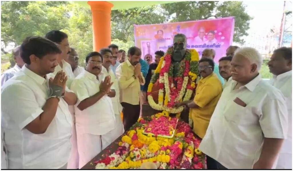 “நாடகம், தெருக்கூத்துக் கலைஞர்களை பாதுகாப்பது அவசியம்” - இயக்குநர் ஆர்.கே.செல்வமணி | FEFSI Chairman Selvamani press meet in puducherry