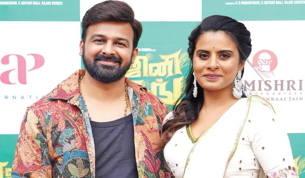 அப்பா வழியில் ரஜினி கிஷன்!  | Rajini Gang is the third film produced by Rajini Kishan