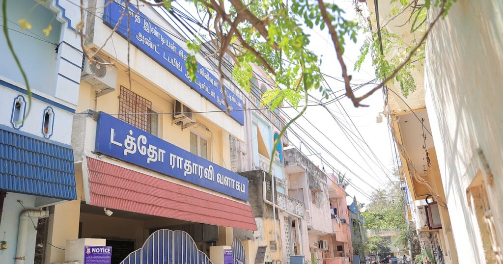 Dubbing Union issue: ராதாரவியிடம் மன்னிப்பு கேக்கச் சொன்னாங்க. கோர்ட்டை நம்பினேன்! டப்பிங் யூனியன் தடையை உடைத்த தாசரதி