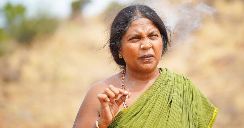 அங்கம்மாள் விமர்சனம்: கீதா கைலாசம், சரண் சக்தி, கல்லூரி பரணி நடிப்பில் அங்கம்மாள் படம் எப்படி இருக்கு? | Angammal Review: How is Angammal movie starring Geetha Kailasam Saran Shakthi, and kalloori Bharani?