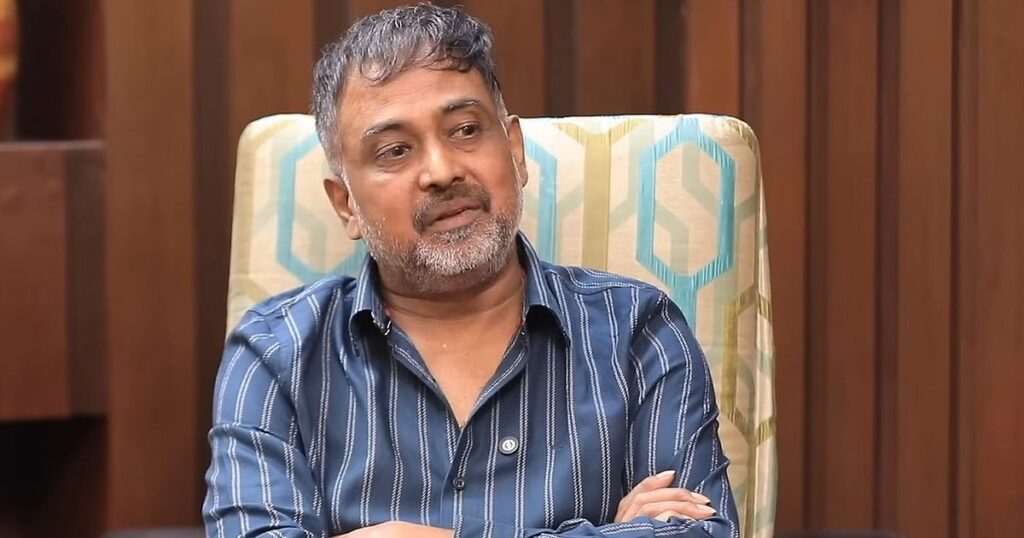 "எங்கள் மீது கைது உத்தரவு பிறப்பிக்கப்பட்டதாக பொய்யான செய்தியை கூறி வருகிறார்கள்"- லிங்குசாமி| “They are spreading false news claiming that arrest orders have been issued against us,” said Lingusamy.