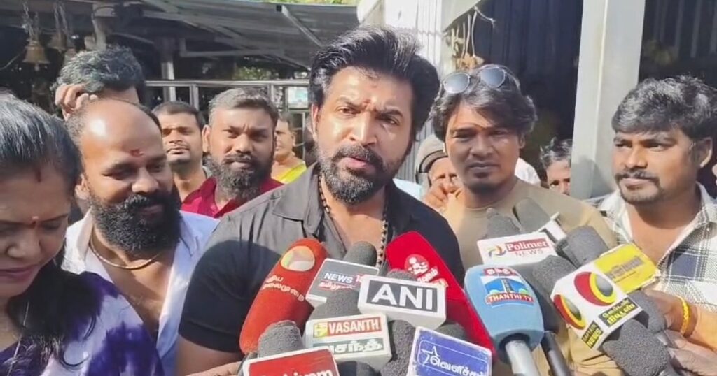 "விஜயின் அரசியல் பயணத்துக்கு மக்கள் நல்ல வரவேற்பு கொடுக்கிறார்கள்!" - நடிகர் அருண் விஜய்