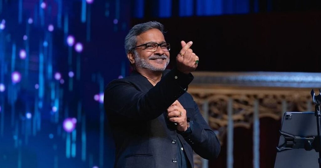 JanaNayagan Audio Launch: "தளபதிக்காக மக்கள் இவ்வளவு அன்பு வச்சிருக்கிறது ரொம்ப சந்தோஷம்!" - எஸ்பிபி சரண் |"I'm so happy that people have so much love for the commander!" - SPP Saran