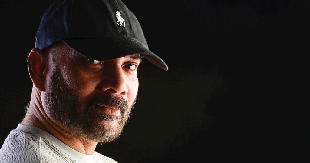 ஒரே விழாவில் 34 புது இயக்குநர்கள்; ஒளிப்பதிவாளர் செழியனின் புதுமுயற்சி; பங்கேற்கும் பிரபலங்கள்! | cinematographer chizhiyan launches 34 new film directors in his film school function