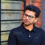 “சேத்தன் சார் வந்து, அறிஞர் அண்ணா கேரக்டருக்கு மிகக் கச்சிதாகப் பொருந்திட்டாரு!” – ‘பராசக்தி’ திரைக்கதையாசிரியர் அர்ஜூன் |”Chethan sir came and suited the character of Arignar Anna very well!” – Writer Arjun