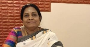 100 ஆண்கள் முன் மன்னிப்பு கேட்டேன்.அப்பவும் விடலை ! மகளிர் ஆணையத்தில் தயாரிப்பாளர் ராஜேஸ்வரி புகார் | producer rajeswari files complaint against producers council in tamilnadu women commission