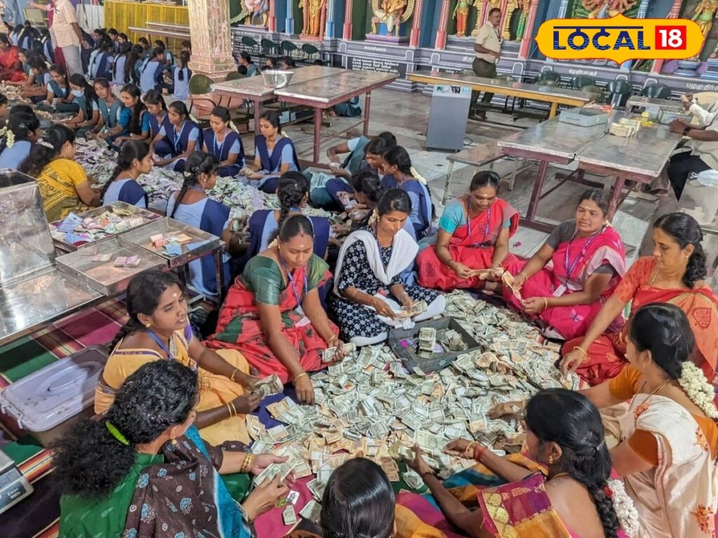 HYP 5775252 cropped 20022026 121604 undiyal202409d3c9a564c6c0e 1 Thedalweb குவியலாக கிடைத்த தங்கம், வெள்ளி, டாலர்கள்... மீனாட்சி அம்மன் கோவில் உண்டியல் காணிக்கை மதிப்பு இவ்வளோவா.? | ஆன்மீகம் போட்டோகேலரி