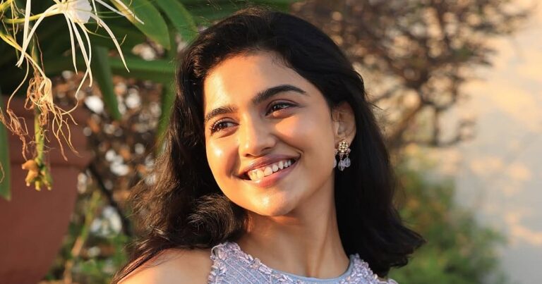 “மக்கள் இதை வெறும் பொழுதுபோக்காகவே பார்க்கிறார்கள்!” – மமிதா பைஜூ |”People see this as mere entertainment!” – Mamitha Baiju