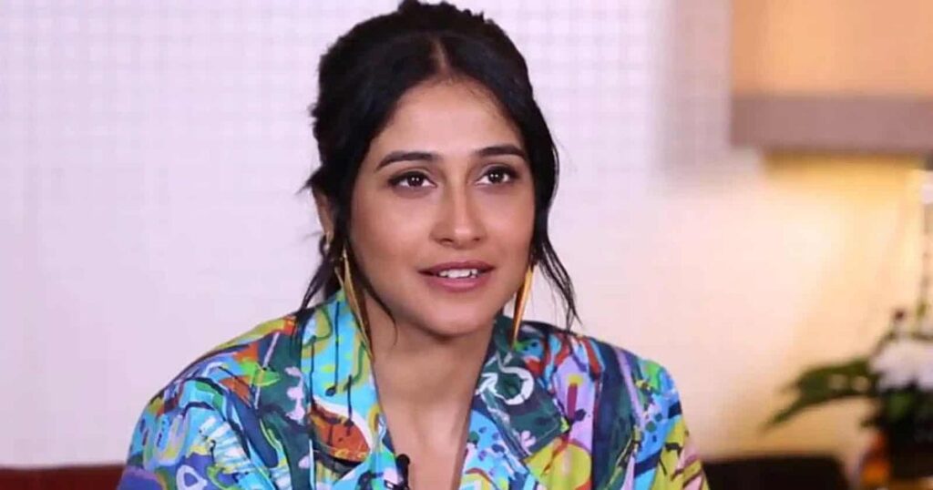 "இந்தி நடிகர்களின் கண்டிப்பான நடவடிக்கையை ‘நேர்மை’ என்று சொல்கிறார்கள், ஆனால்.!"- ரெஜினா கசாண்ட்ரா| “The strict behaviour of Hindi actors is called ‘honesty’ (or professionalism), but…!” – Regina Cassandra.