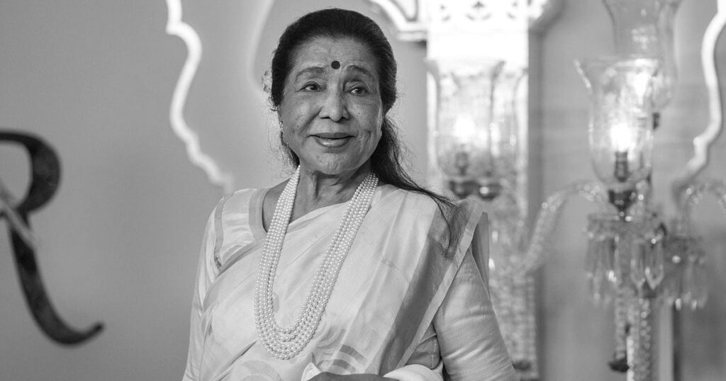 பின்னணிப் பாடகி ஆஷா போஸ்லே தன் 92வது வயதில் காலமானார் | Playback singer Asha Bhosle passed away at the age of 92.